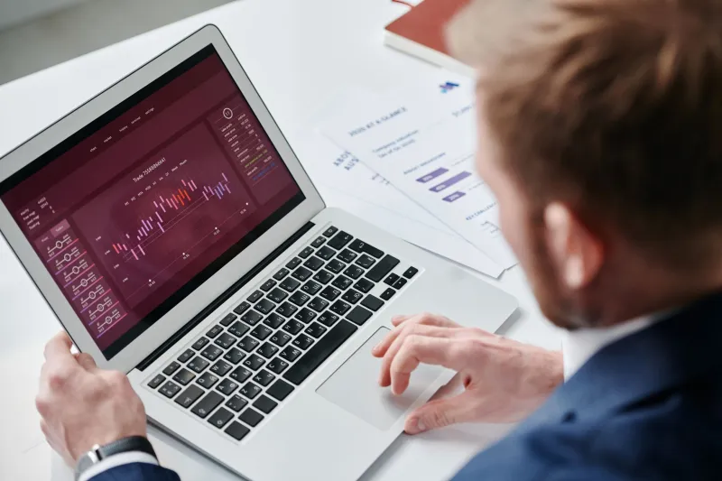 Datos sin destino: el coste oculto de medir todo y decidir con el instinto